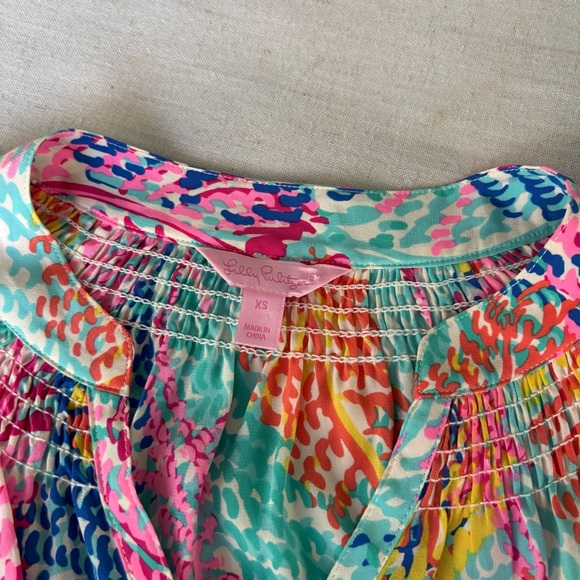 Lilly Pulitzer Elsa Silk Popover Electric Feel Print Blouse XS | Resort Chic - Picture 2 of 7